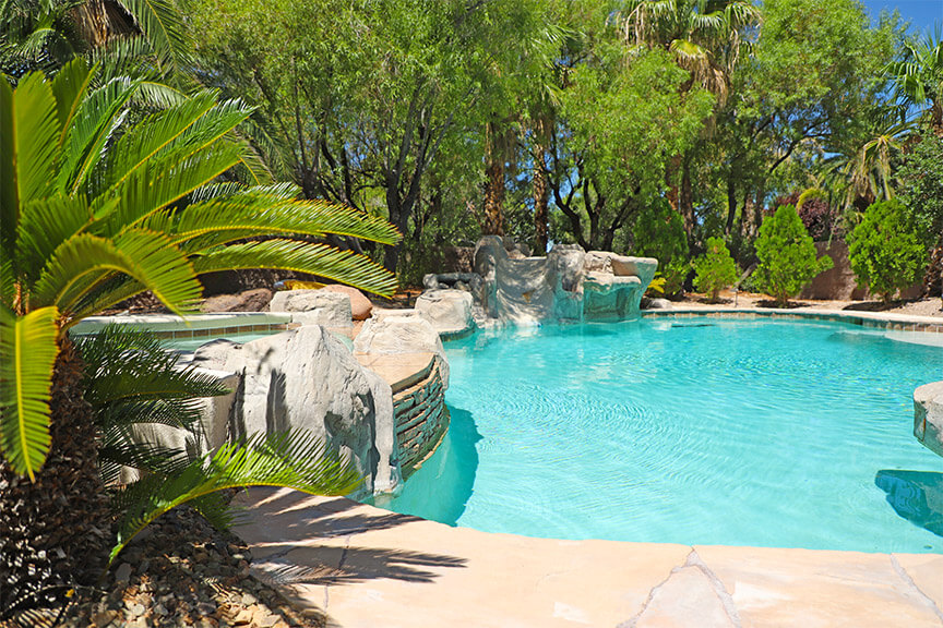 Pool With Big Rock Design